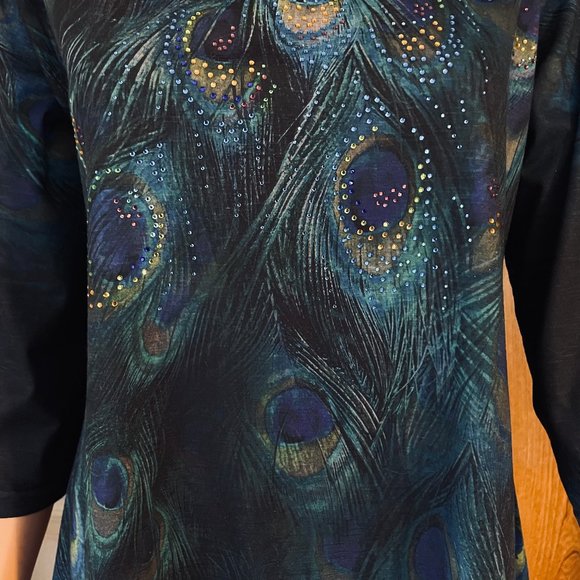 Versatile Peacock Tunic - Picture 5 of 9